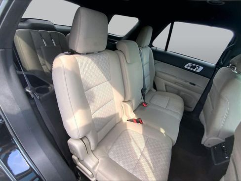 Used 2014 Ford Explorer XLT AWD/4WD image 20