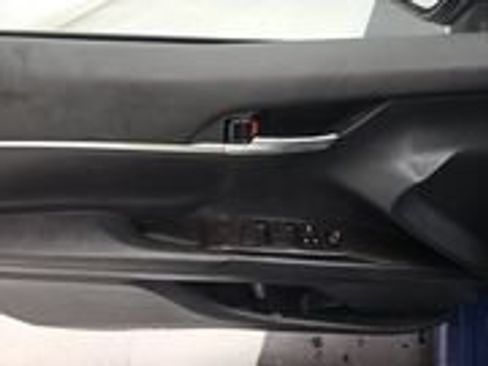 Used 2024 Toyota Camry SE FWD image 9