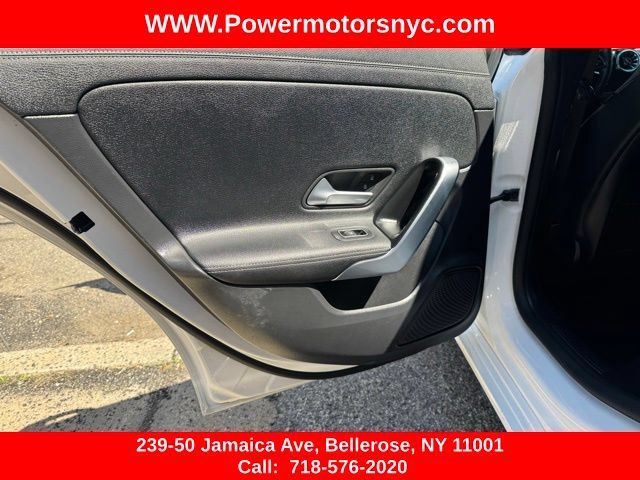 Used 2023 Mercedes-Benz CLA 250 4MATIC w/ Premium Package image 29