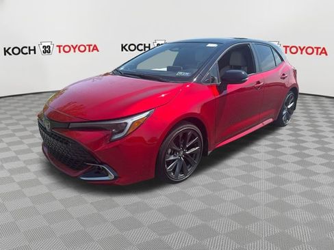 Certified 2025 Toyota Corolla XSE FWD image 3