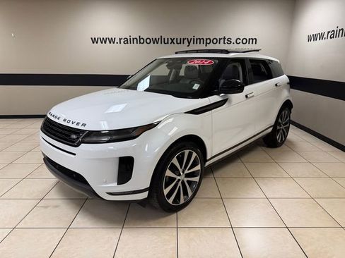 Used 2024 Land Rover Range Rover Evoque S image 3