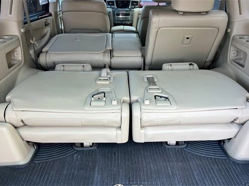 Used 2009 Lexus LX 570 4WD image 18