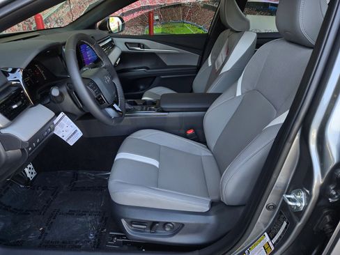 Certified 2026 Toyota Camry SE FWD image 15