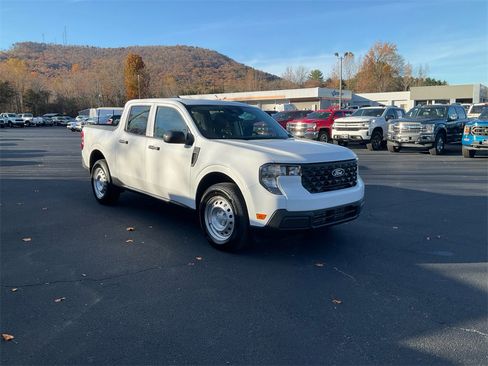 New 2025 Ford Maverick XL w/ Equipment Group 102A image 3