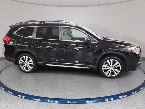 Used 2022 Subaru Ascent Limited w/ Technology Package AWD/4WD image 5