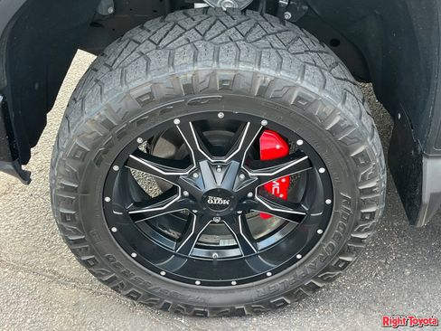 Used 2019 GMC Sierra 1500 AT4 w/ AT4 Premium Package AWD/4WD image 8