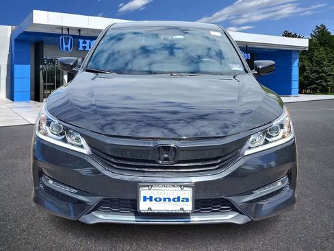 Used 2017 Honda Accord Sport image 28