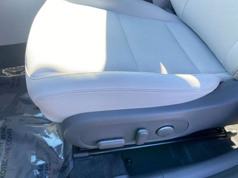 Used 2025 Hyundai Kona SEL image 23