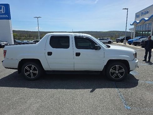 Used 2013 Honda Ridgeline Sport image 3