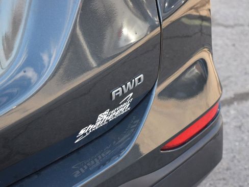 Used 2020 Chevrolet Equinox LS w/ LS Convenience Package image 13