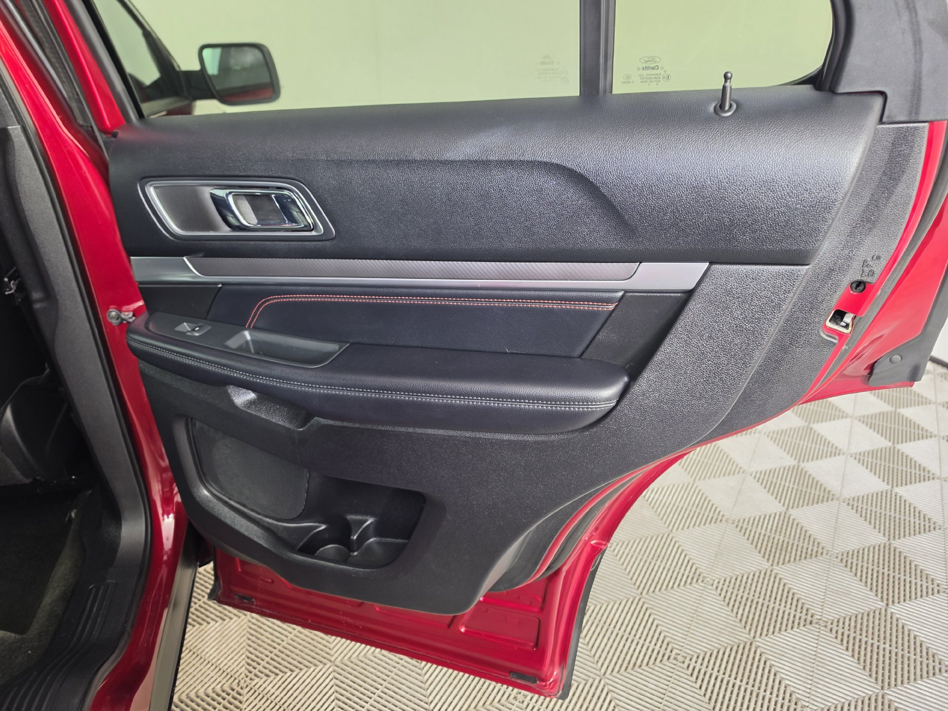 Used 2016 Ford Explorer Sport w/ Equipment Group 401A AWD/4WD image 33