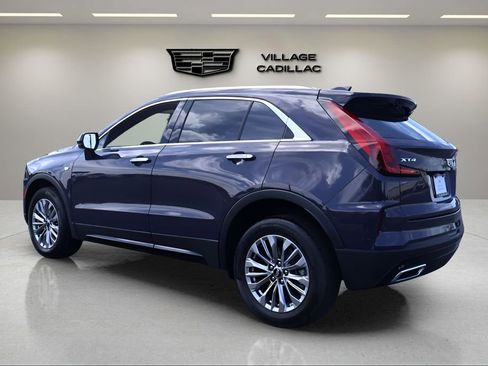 Certified 2024 Cadillac XT4 Premium Luxury image 3