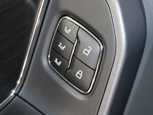 New 2025 Ford F150 Lariat w/ Equipment Group 501A Mid image 40