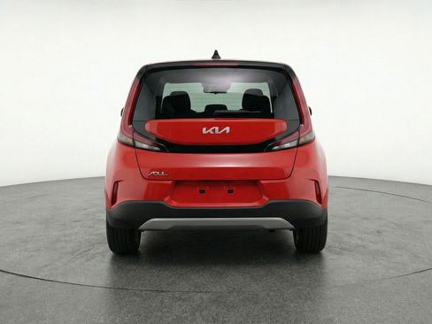 Used 2025 Kia Soul LX w/ LX Technology Package image 7