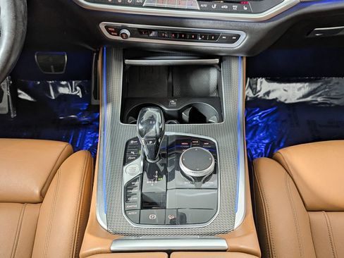 Used 2019 BMW X5 xDrive50i w/ M Sport Package image 37