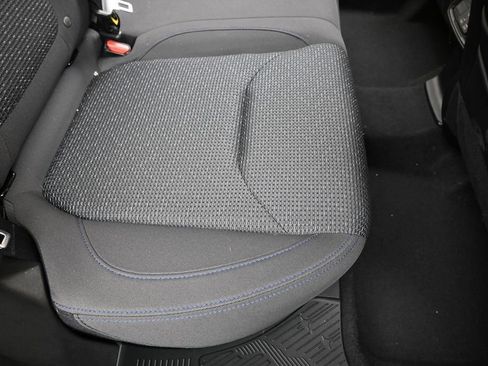 Used 2025 Subaru Forester Premium AWD/4WD image 16