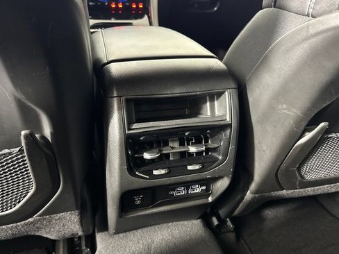 Certified 2023 Jeep Grand Cherokee Altitude AWD/4WD image 31