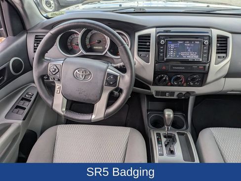 Used 2015 Toyota Tacoma PreRunner w/ SR5 Package RWD image 16