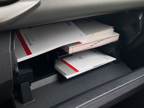 Used 2017 Toyota Tacoma SR5 w/ Tow Package image 22