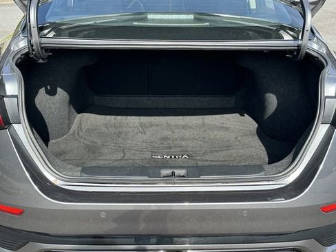 Certified 2025 Nissan Sentra SR w/ SR Premium Package image 19