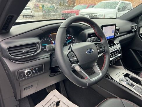 Certified 2023 Ford Explorer ST-Line w/ Class IV Trailer Tow Package image 7