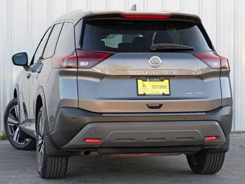 Used 2021 Nissan Rogue SL w/ Premium Package image 5
