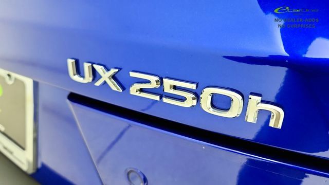 Used 2024 Lexus UX 250h F Sport FWD image 33