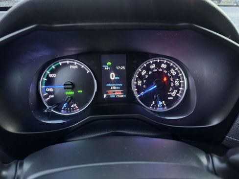 Certified 2020 Toyota RAV4 LE image 26