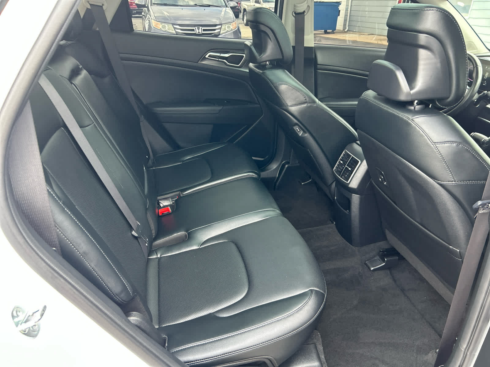 Used 2025 Kia Sportage EX w/ Premium Package AWD/4WD image 25