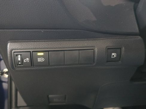 Used 2025 Toyota Corolla XLE FWD image 26