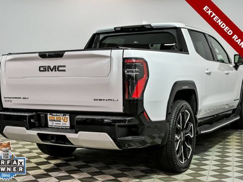 Used 2025 GMC Sierra EV Denali AWD/4WD image 6
