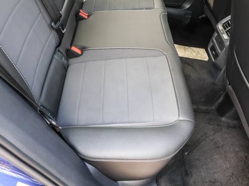 Certified 2023 Volkswagen Taos SE w/ Panoramic Sunroof Package AWD/4WD image 37