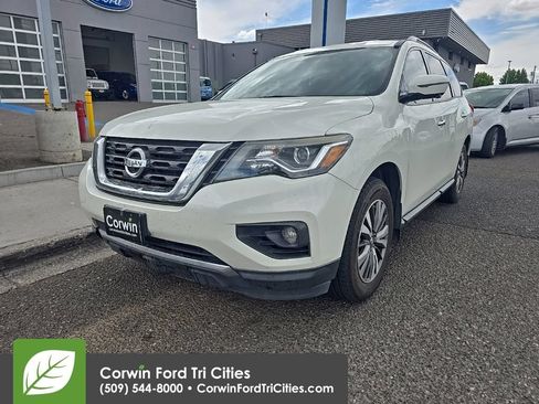 Used 2017 Nissan Pathfinder SL w/ Cargo Package AWD/4WD image 4