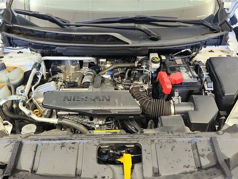 Used 2024 Nissan Rogue S FWD image 20