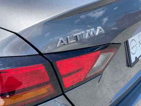 Certified 2024 Nissan Altima 2.5 SV FWD image 29
