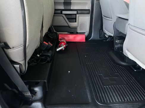 Used 2021 Ford F350 XLT image 30