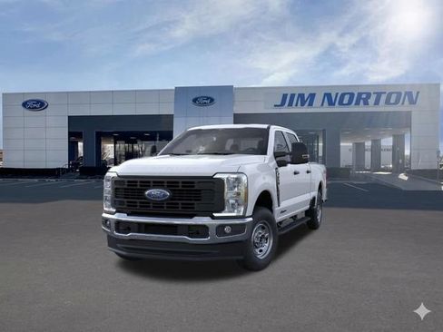 New 2026 Ford F250 XL w/ XL Chrome Package AWD/4WD image 3