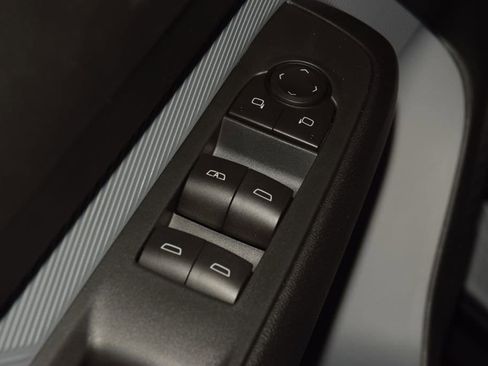 New 2027 Chevrolet Bolt LT w/ Comfort Package FWD image 41