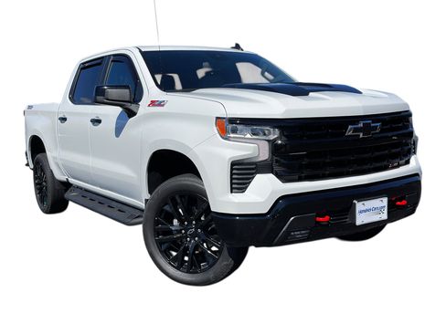 Used 2025 Chevrolet Silverado 1500 LT Trail Boss w/ Convenience Package II AWD/4WD image 2