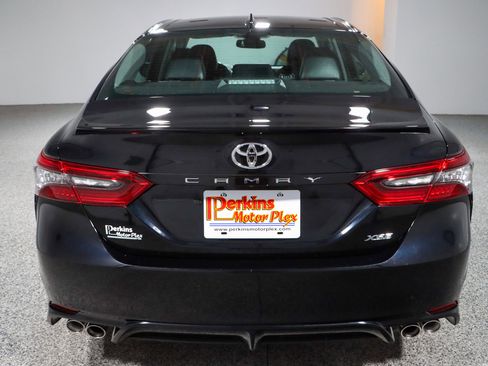 Used 2024 Toyota Camry XSE FWD image 8
