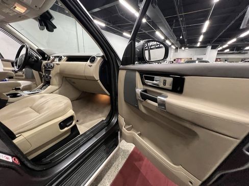 Used 2016 Land Rover LR4 HSE image 32