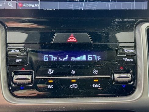 Certified 2022 Kia Sorento S image 16