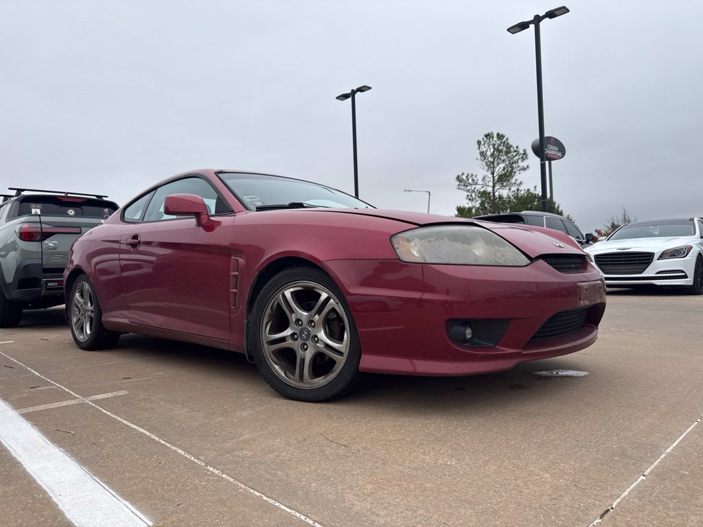 Used 2005 Hyundai Tiburon GT FWD image 3