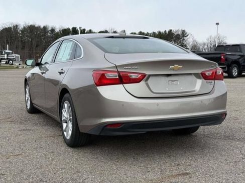 Used 2024 Chevrolet Malibu LT FWD image 6