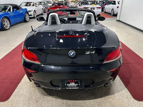 Used 2015 BMW Z4 sDrive35is image 15