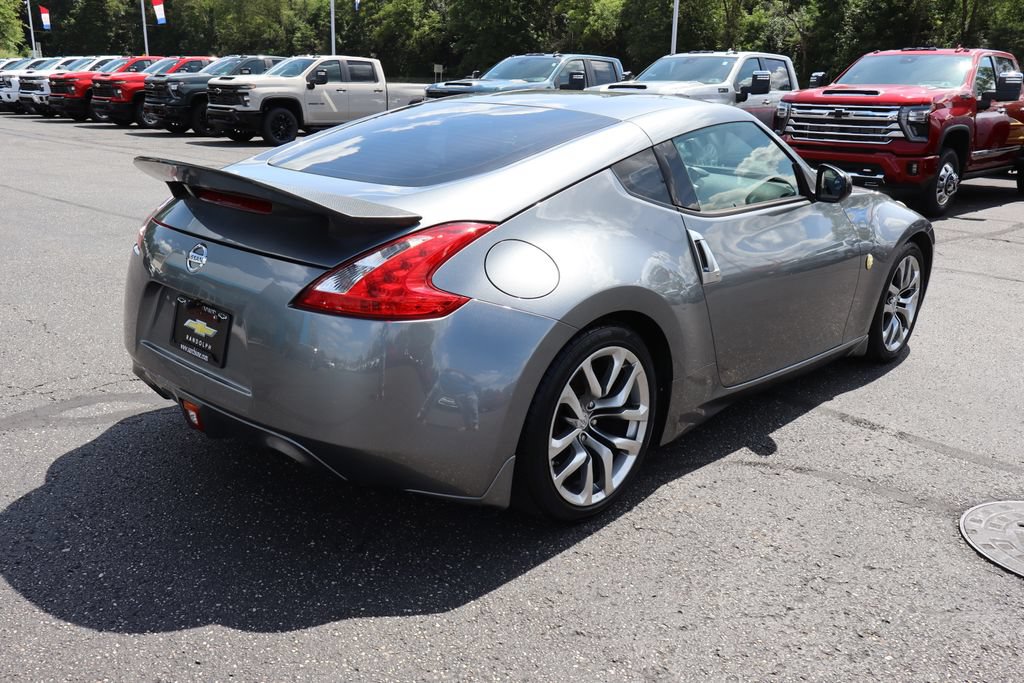 Used 2016 Nissan 370Z Coupe RWD image 26