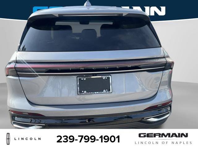 Used 2024 Lincoln Nautilus Premier AWD/4WD image 6