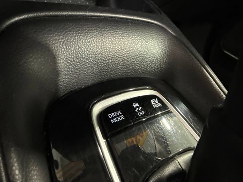Used 2024 Toyota Corolla LE FWD image 25