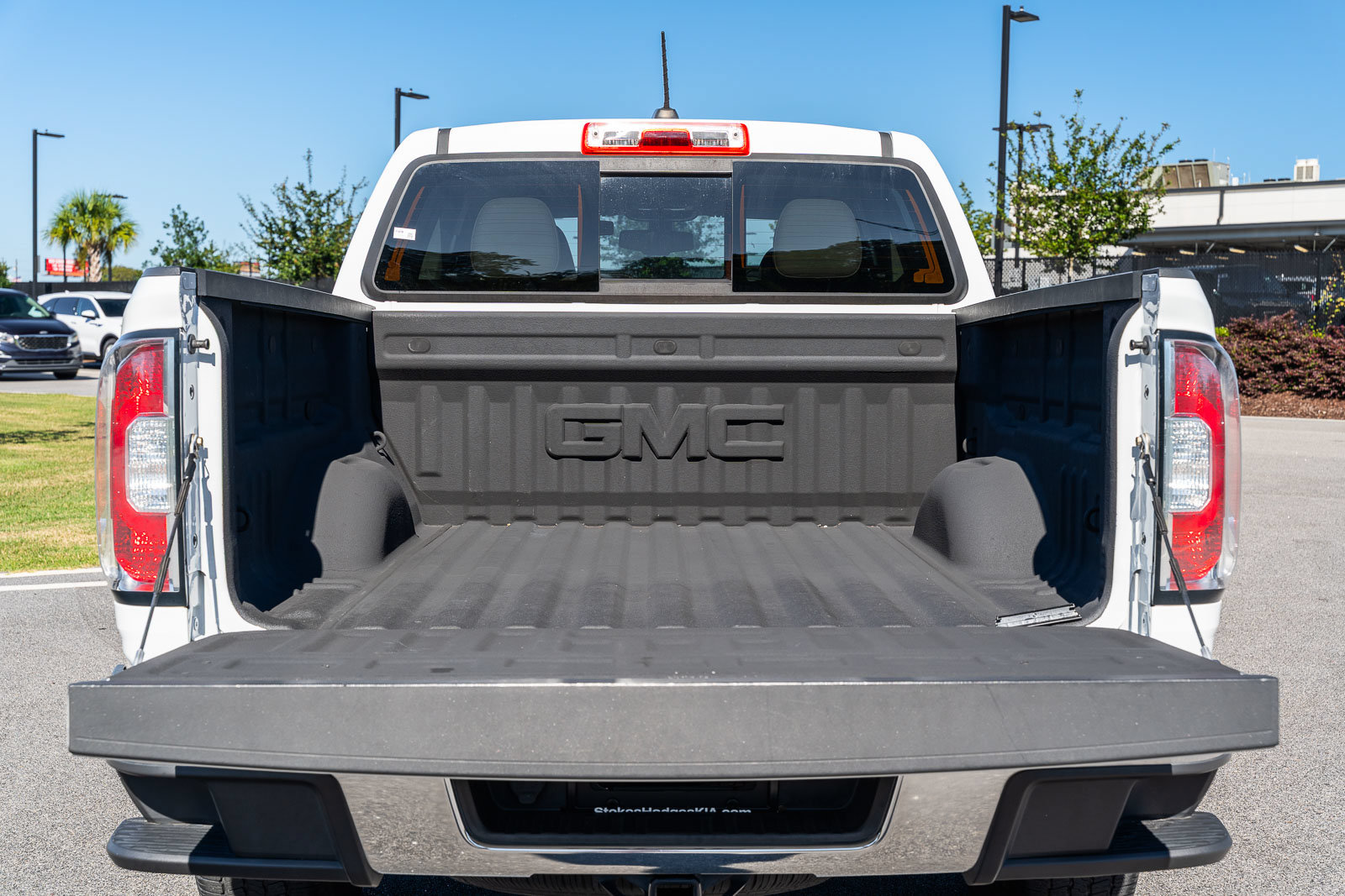 Used 2016 GMC Canyon SLT w/ Trailering Package RWD image 16