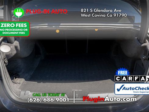 Used 2018 Jaguar XE S RWD image 12